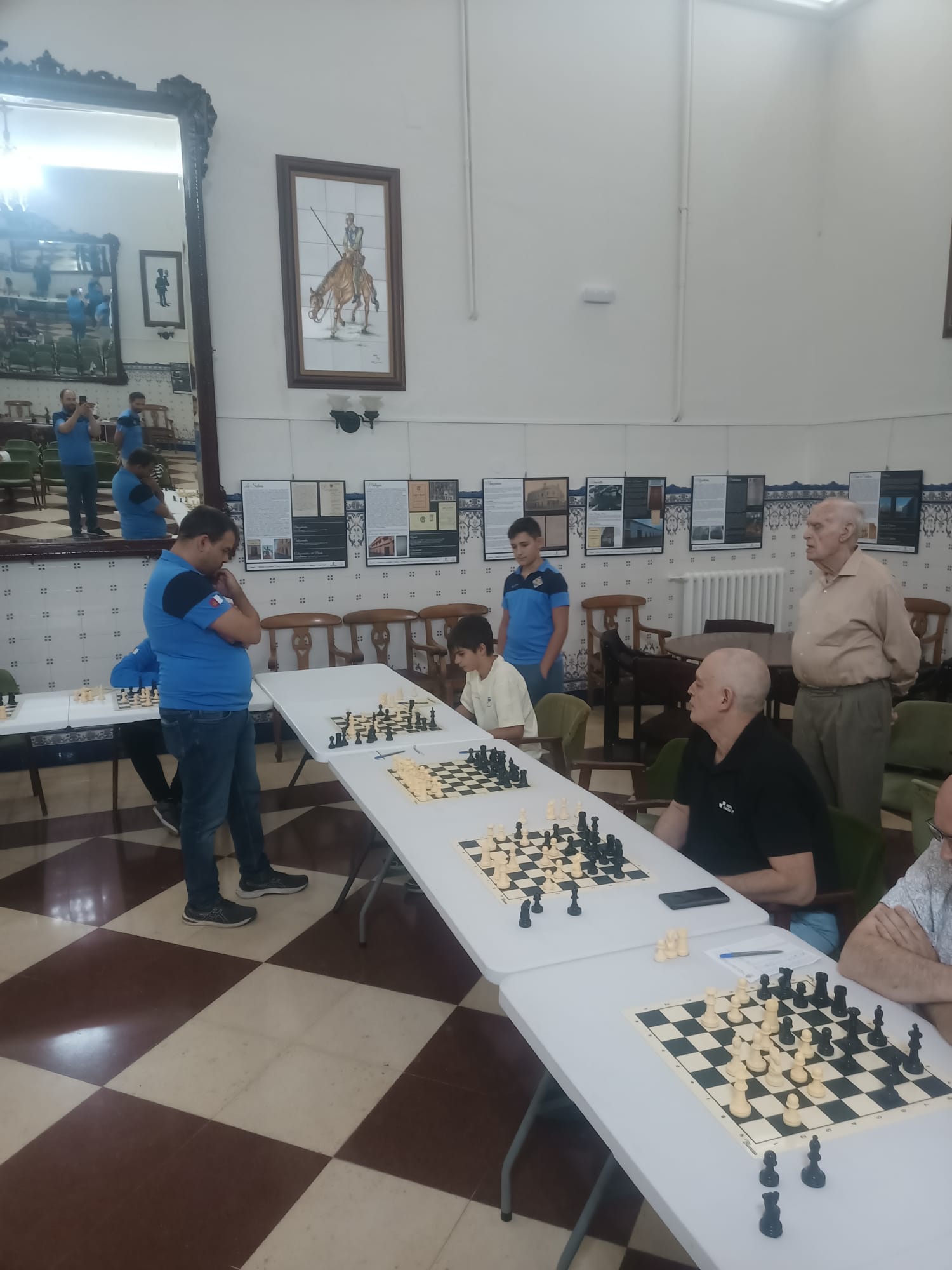 Carlos García Moreno vs Enrique Jiménez - Simultáneas Ajedrez Tomelloso